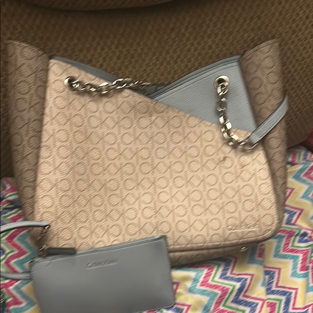 Calvin Klein Cream and Gray Shoulder Bag with Chain Strap